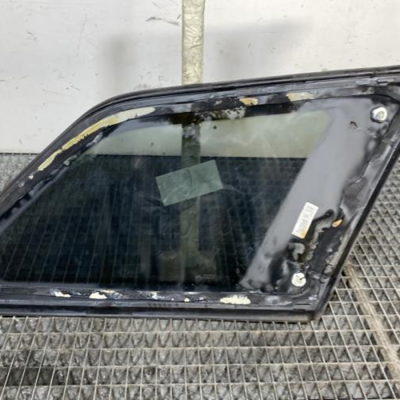 Custode arriere gauche PEUGEOT 5008 2 Photo n°4