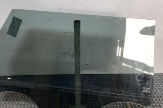 Vitre arriere gauche PEUGEOT 5008 2