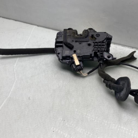 Serrure arriere droit RENAULT CLIO 4