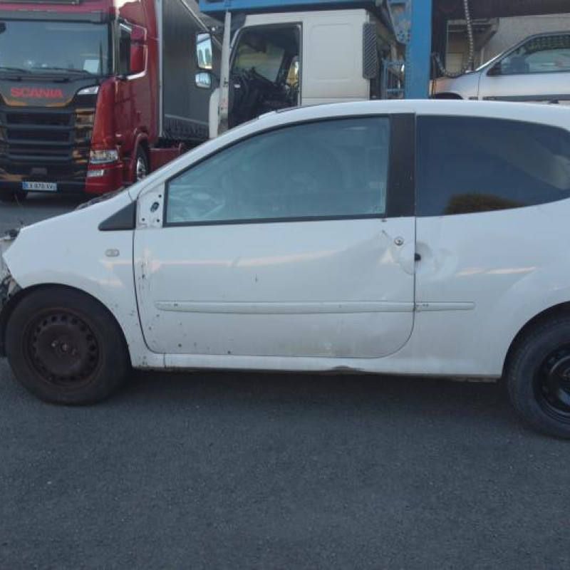 Vitre avant gauche RENAULT TWINGO 2 Photo n°9
