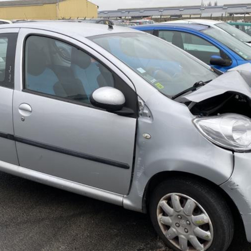 Pretensionneur de ceinture avant droit PEUGEOT 107 Photo n°11
