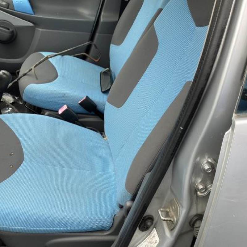 Pretensionneur de ceinture avant droit PEUGEOT 107 Photo n°14