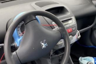 Pretensionneur de ceinture avant droit PEUGEOT 107