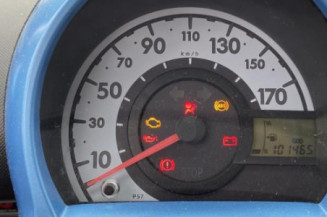 Pretensionneur de ceinture avant droit PEUGEOT 107