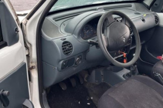 Pretensionneur de ceinture avant droit RENAULT KANGOO 1