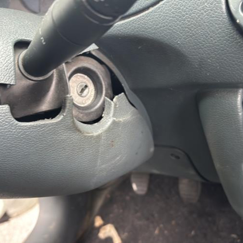Pretensionneur de ceinture avant droit RENAULT KANGOO 1 Photo n°17