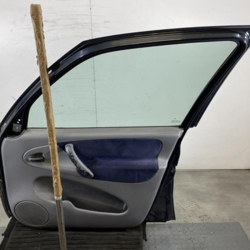 Porte avant droit CITROEN XSARA PICASSO Photo n°7