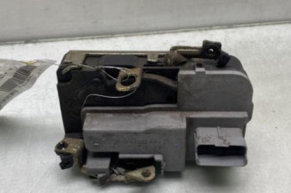 Serrure avant droit PEUGEOT 206