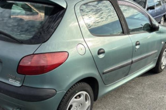 Serrure avant droit PEUGEOT 206