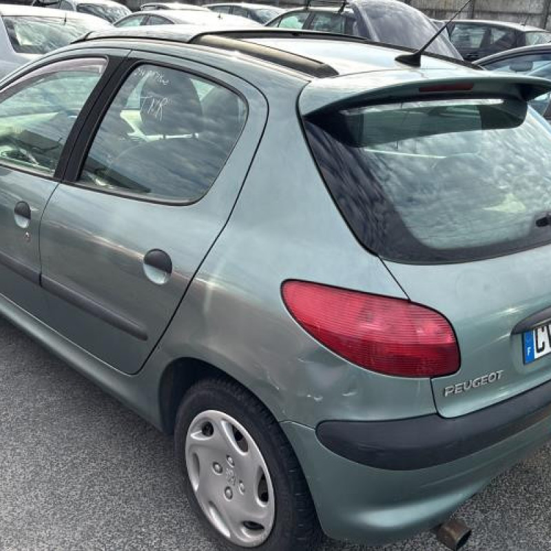 Serrure avant droit PEUGEOT 206 Photo n°8