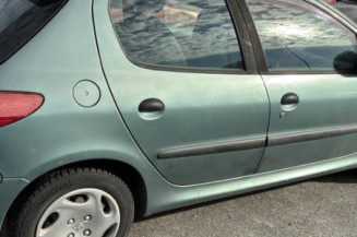 Serrure avant droit PEUGEOT 206