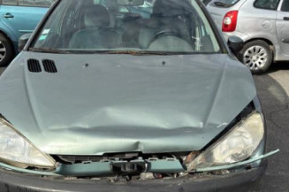 Serrure avant droit PEUGEOT 206