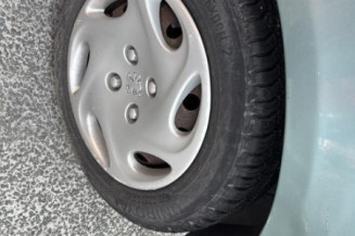 Serrure avant droit PEUGEOT 206