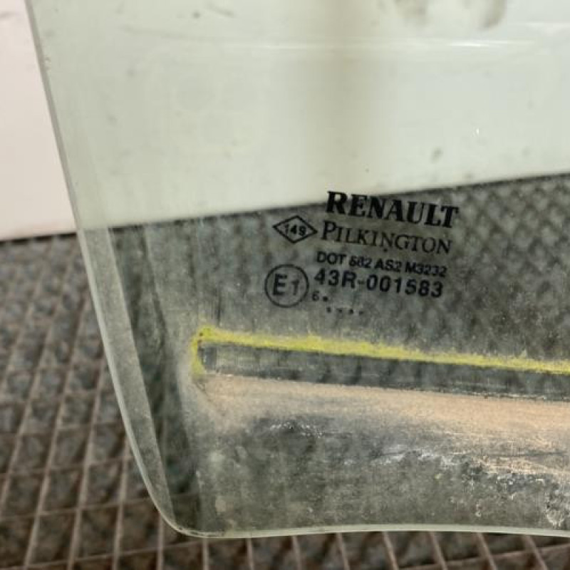 Vitre avant droit RENAULT MODUS Photo n°3