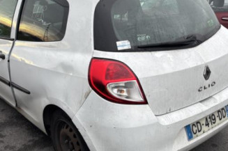 Serrure avant droit RENAULT CLIO 3