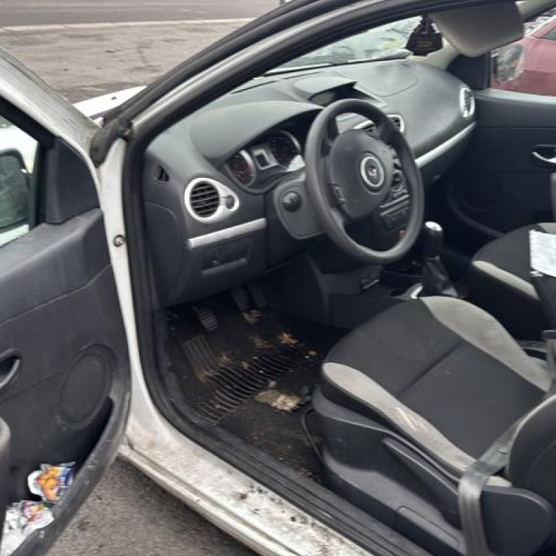 Serrure avant droit RENAULT CLIO 3 Photo n°14