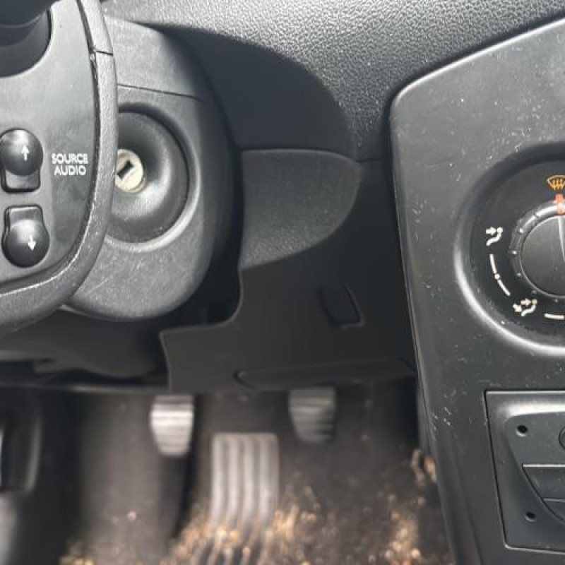 Serrure avant droit RENAULT CLIO 3 Photo n°20