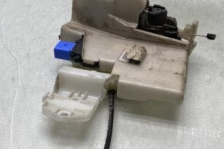 Serrure avant droit VOLKSWAGEN POLO 4