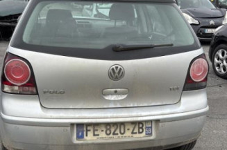 Serrure avant droit VOLKSWAGEN POLO 4