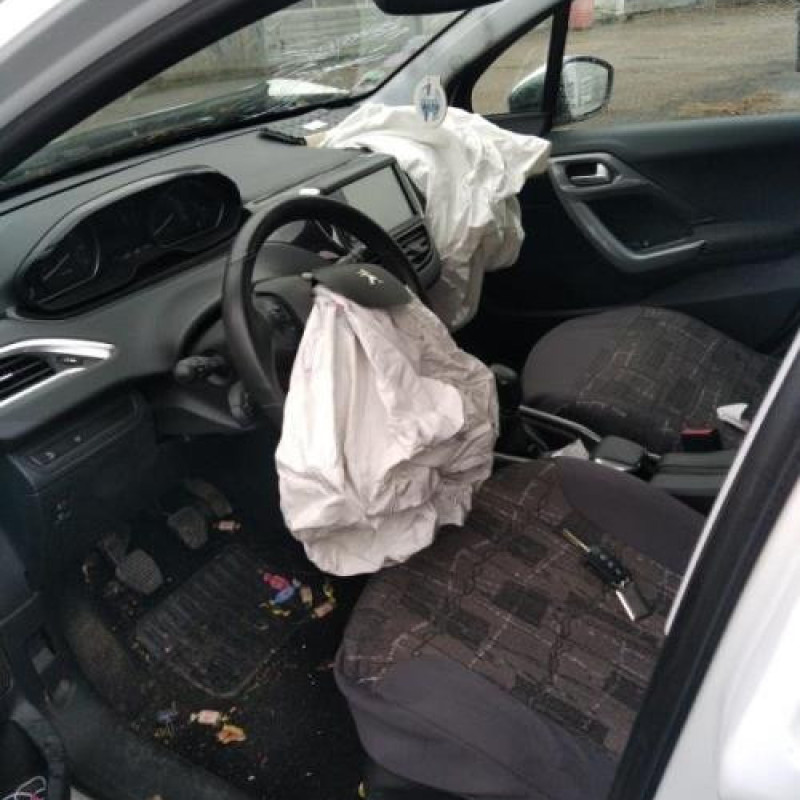 Interrupteur de leve vitre avant gauche PEUGEOT 2008 1 Photo n°8