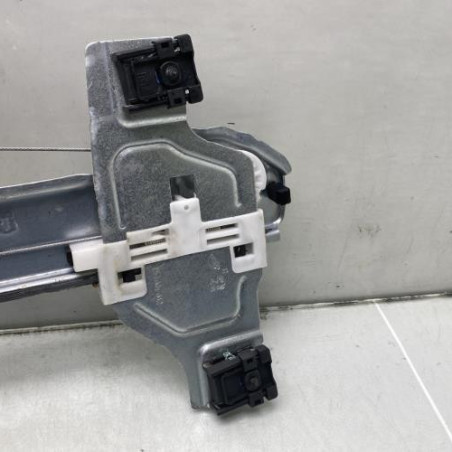 Leve vitre electrique avant gauche PEUGEOT 2008 1