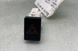 Bouton de warning NISSAN QASHQAI 1 Photo n°1