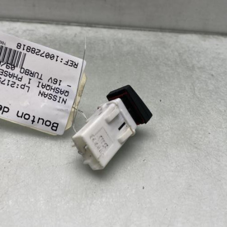 Bouton de warning NISSAN QASHQAI 1