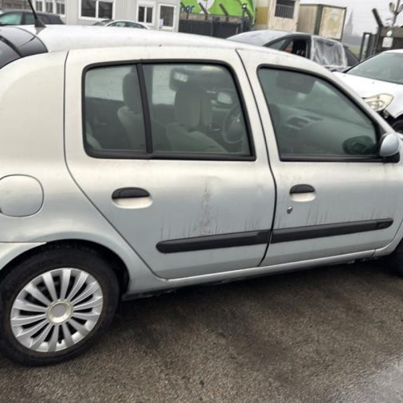 Bras essuie glace arriere RENAULT CLIO 2 Photo n°11
