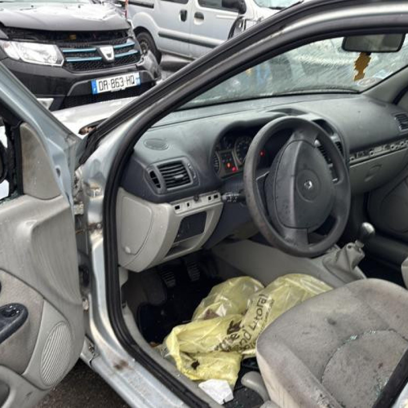 Bras essuie glace arriere RENAULT CLIO 2 Photo n°14