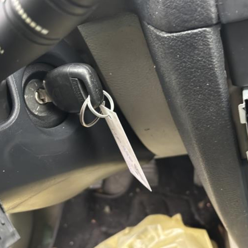 Bras essuie glace arriere RENAULT CLIO 2 Photo n°20