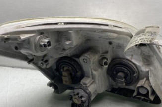 Optique avant principal gauche (feux)(phare) TOYOTA COROLLA VERSO 1