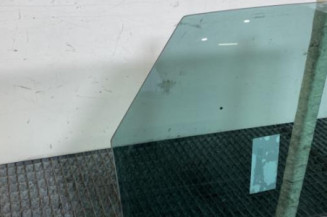 Vitre arriere droit CITROEN C4 2