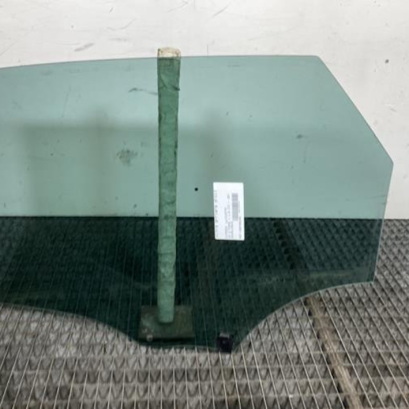 Vitre arriere droit CITROEN C4 2 Photo n°5