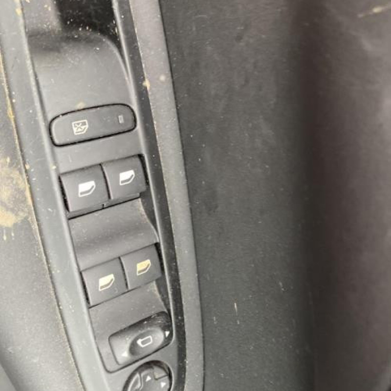 Vitre arriere droit CITROEN C4 2 Photo n°14
