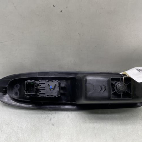 Interrupteur de leve vitre arriere droit CITROEN C4 2