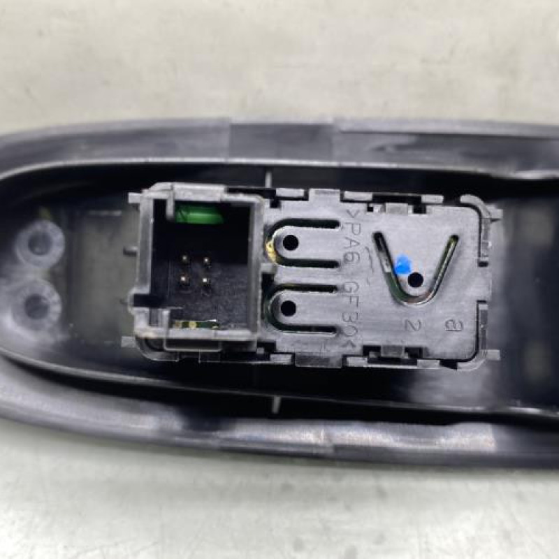 Interrupteur de leve vitre arriere droit CITROEN C4 2 Photo n°3