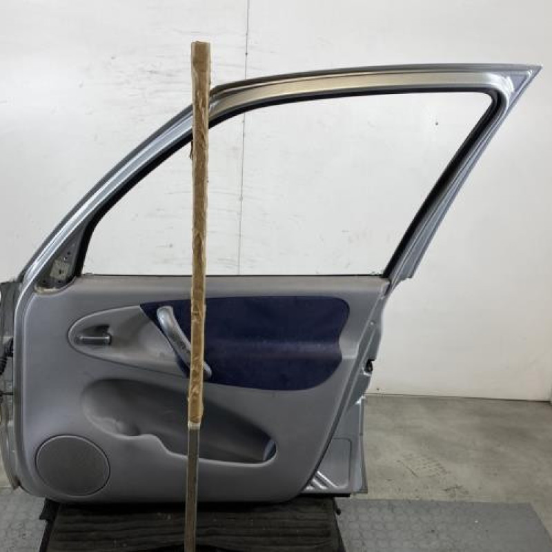 Porte avant droit CITROEN XSARA PICASSO Photo n°7