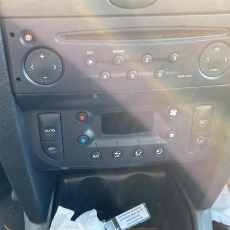 Bouton de warning RENAULT CLIO 2 Photo n°18