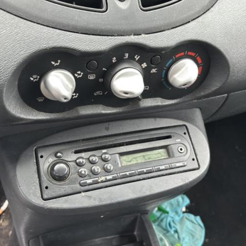 Charniere de capot RENAULT TWINGO 2 Photo n°18