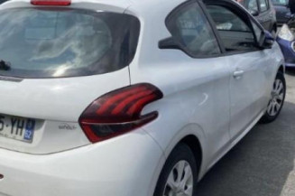 Serrure avant droit PEUGEOT 208 1