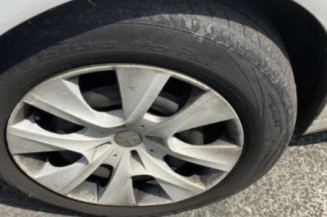 Serrure avant droit PEUGEOT 208 1