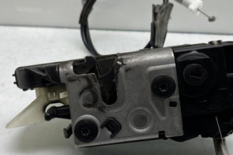 Serrure avant gauche PEUGEOT 208 1