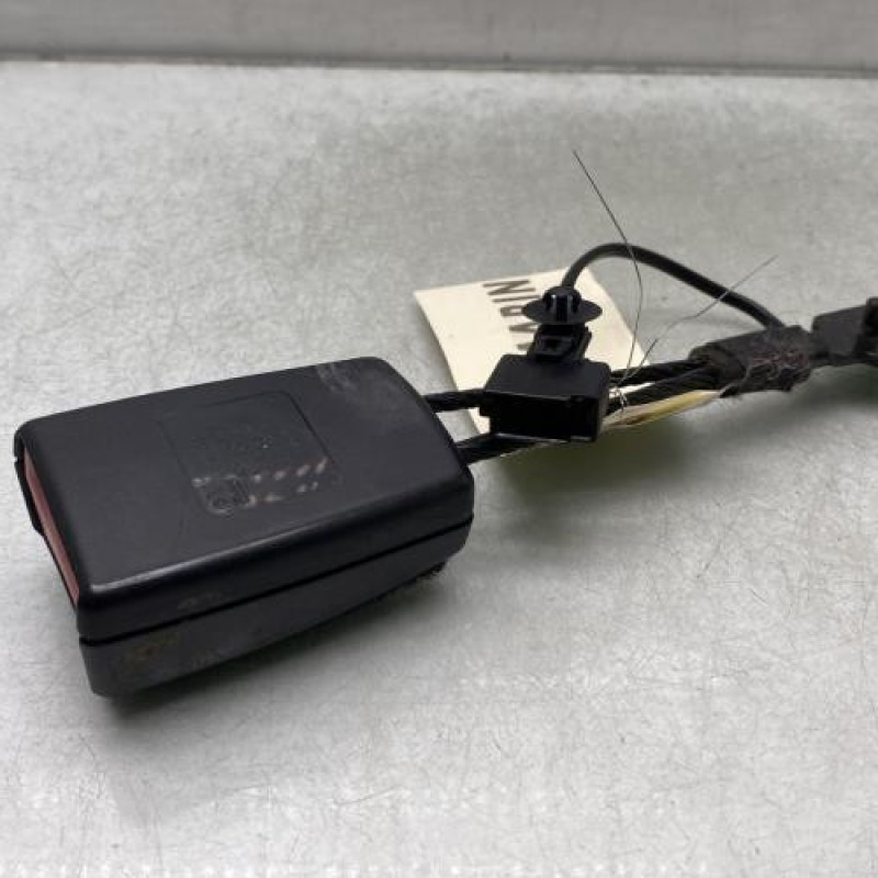 Attache ceinture avant gauche OPEL ASTRA J Photo n°3