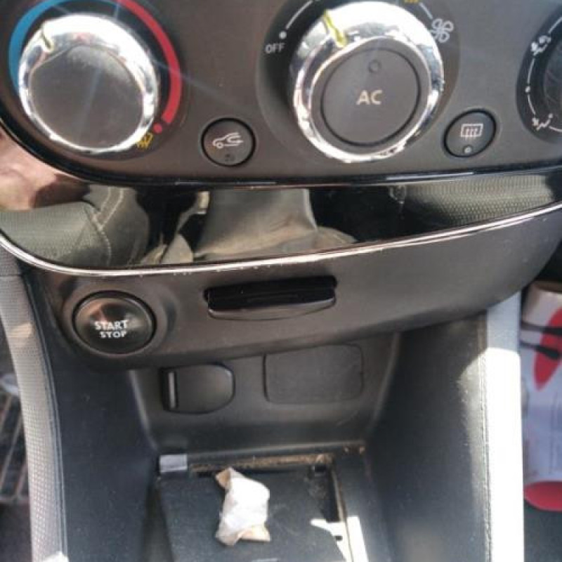 Boitier air bag RENAULT CLIO 4 Photo n°13