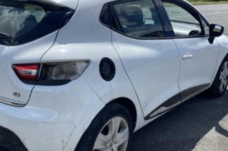 Charniere de capot RENAULT CLIO 4