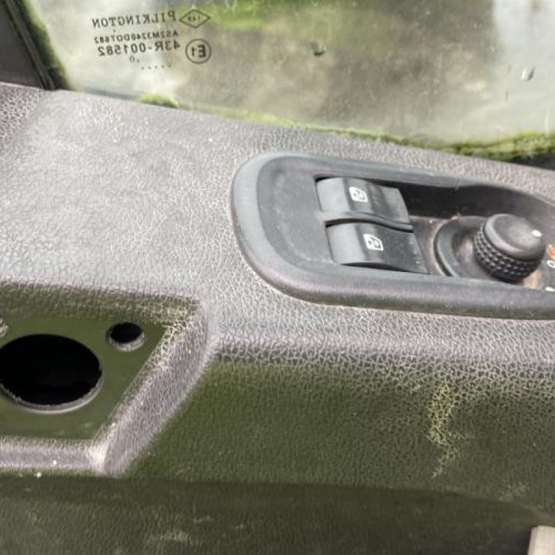 Etrier arriere droit (freinage) RENAULT MASTER 3 Photo n°10