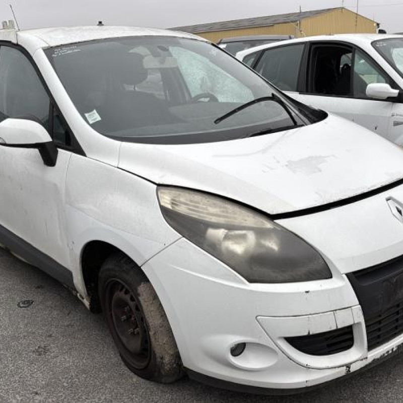 Pare boue arriere droit RENAULT SCENIC 3 Photo n°6