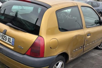Vitre avant droit RENAULT CLIO 2