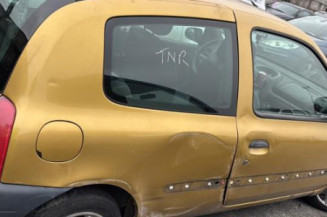 Vitre avant droit RENAULT CLIO 2