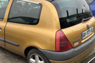 Vitre avant gauche RENAULT CLIO 2